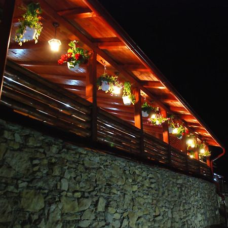 Hostal Casa Someseana Gilgau Exterior foto